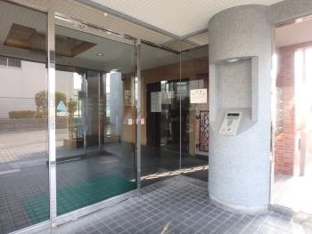 オートロック付