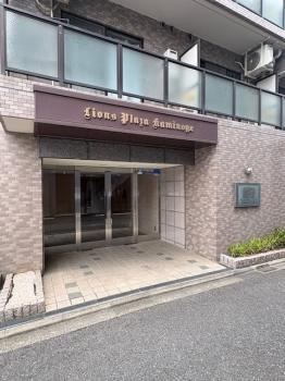 防犯性に配慮されたオートロック付きのマンション
