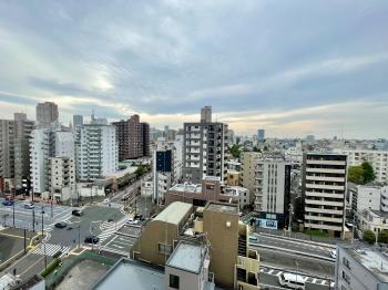 バルコニーから西側の眺望（眺望は永続的に保証されるものではありません）