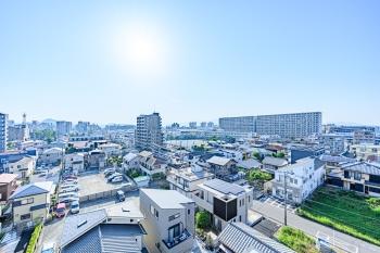 ルーフバルコニーからの眺望（眺望は永続的に保証されるものではございません）