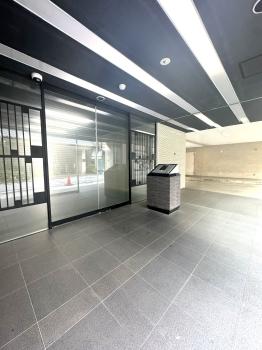 防犯性に配慮したオートロックシステム採用