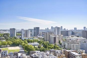 バルコニーからの南西向き眺望（眺望は永続的に保証されるものではございません）