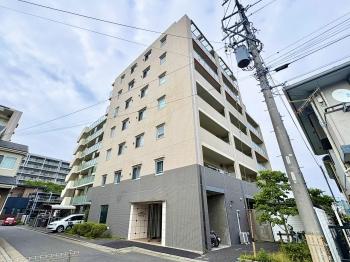 重厚感のある外観デザイン