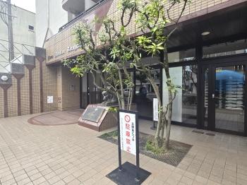 段差がないエントランスアプローチ