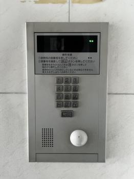 訪問者がわかるTVモニター付きインターホン