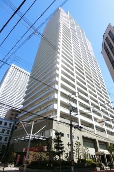 オール電化、地上35階建、制振構造タワーマンションです。