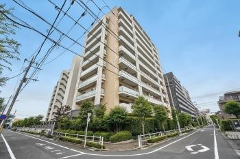 ２００９年２月築の鉄筋コンクリート造マンション