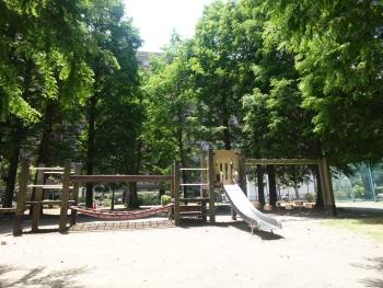 敷地内公園