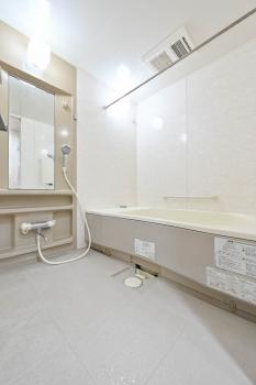 1620サイズ。お洗濯物が乾かせる浴室換気乾燥機付き。