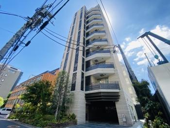 都心の華やぎと静寂を享受する、赤坂四丁目の邸宅