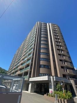 外観写真（構造：鉄筋コンクリート・鉄骨造）