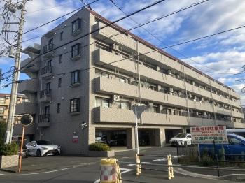 1996年1月築、総戸数40戸、「相武台前」駅徒歩8分