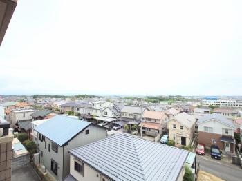 南側バルコニーから南東側の眺望