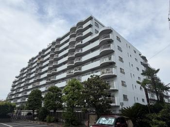 萩中エリアに佇む大規模マンション