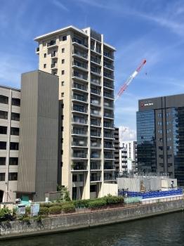 １４階建て総戸数３７戸のマンション