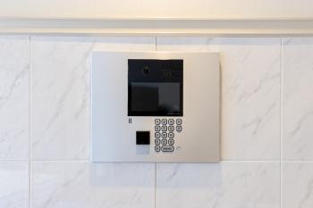 安心のオートロックシステム