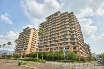 地上14階建、2008年2月建築