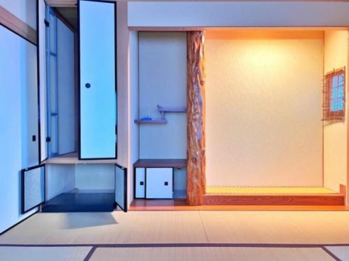 １階の和室は屋久杉の柱や無垢材を使用し、こだわりの仕様となっております！