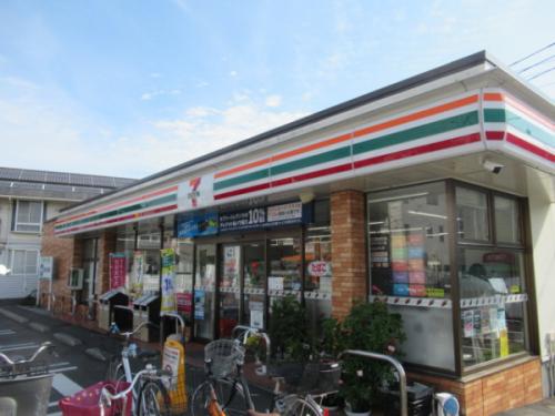 セブンイレブン　川口東本郷店