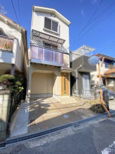 2013年2月建築。