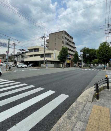 物件より堀川今宮の交差点 物件より堀川今宮の交差点