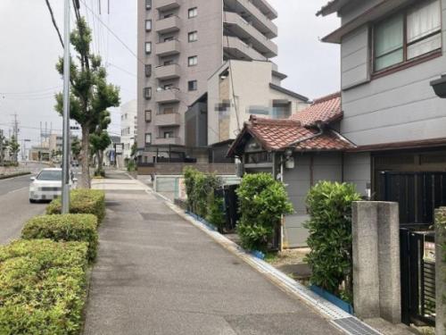 北西側約２４．５ｍ