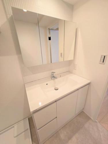 洗面化粧台新規交換