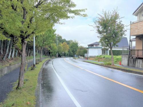 前面道路幅員約13.8m 前面道路幅員約13.8m