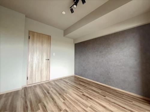 約７帖の洋室です