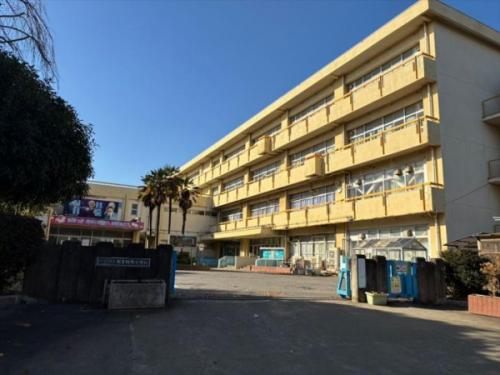 さいたま市立大宮別所小学校 253m
