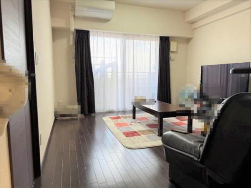 リビング約１４．３帖