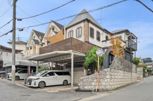 車2台駐車可能です（車種制限あり）