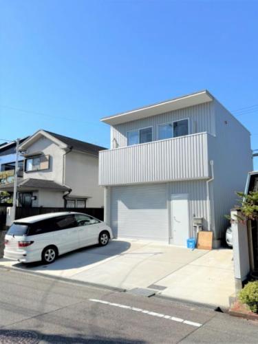 駐車4台可（車種による）