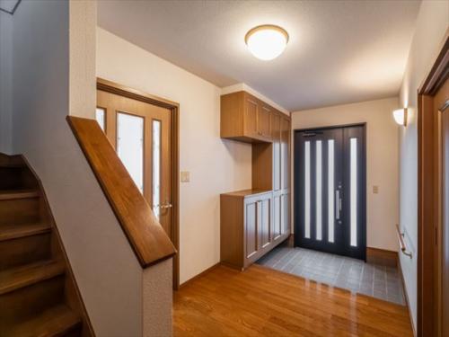 木が迎える、家族の帰り道