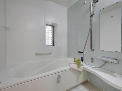 浴室乾燥機付きの浴室。令和３年７月リフォーム済み。