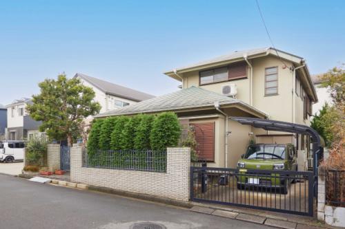 お問合せは住友林業ホームサービス(株)江森まで。前面道路約6m、接道間口約12m