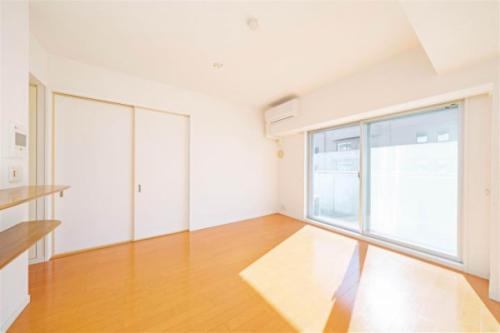 床暖房付のリビングダイニング※壁紙新規交換(2025年12月)