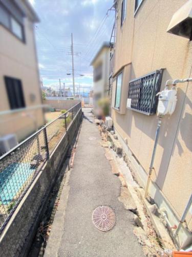 前面道路（東側）