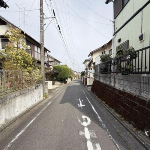 前面道路東から西