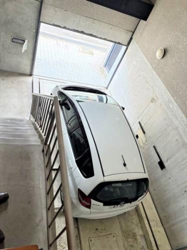 屋内駐車場