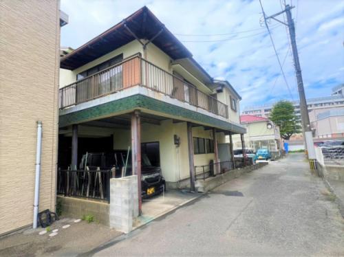 南東側前面道路を含む現地写真。周辺環境とあわせてご確認いただけます。 南東側前面道路を含む現地写真。周辺環境とあわせてご確認いただけます。