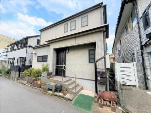 北側道路に接道しております。