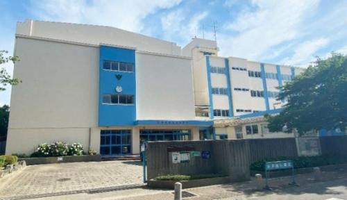 明親小学校 360m