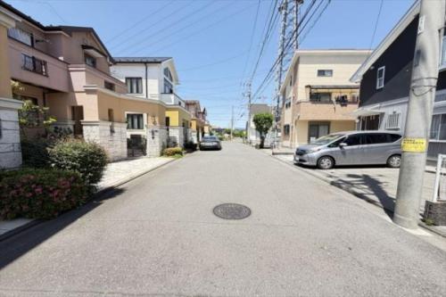 北東側 前面道路 北東側 前面道路
