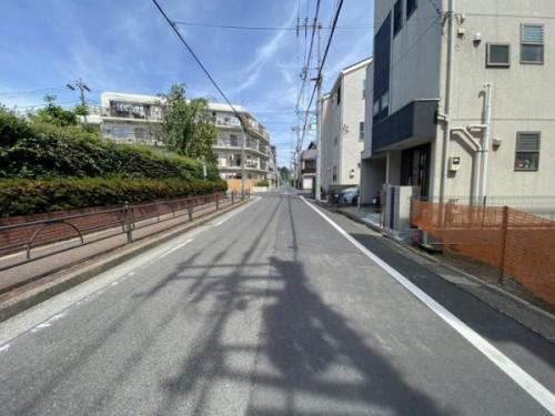 建築条件無し!お好きなハウスメーカーで建築可能です。 建築条件無し!お好きなハウスメーカーで建築可能です。