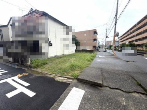南西側の土地です。 南西側の土地です。