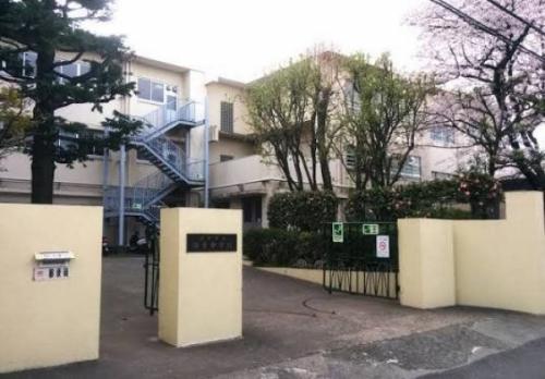 市立御幸中学校 550m