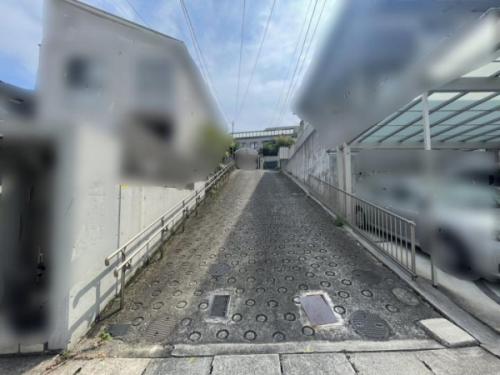 前面道路含む外観
