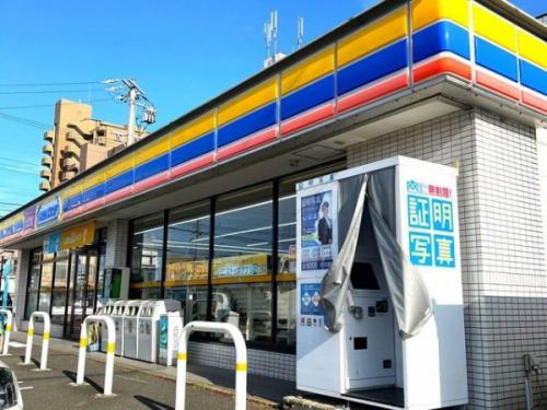ミニストップ長須賀店 徒歩5分。 400m ミニストップ長須賀店 徒歩5分。 400m