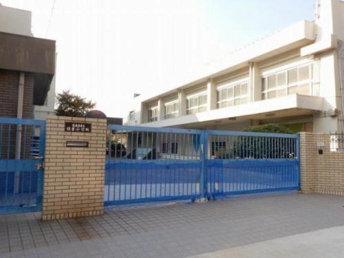 名古屋市立日吉小学校 徒歩8分。 620m 名古屋市立日吉小学校 徒歩8分。 620m